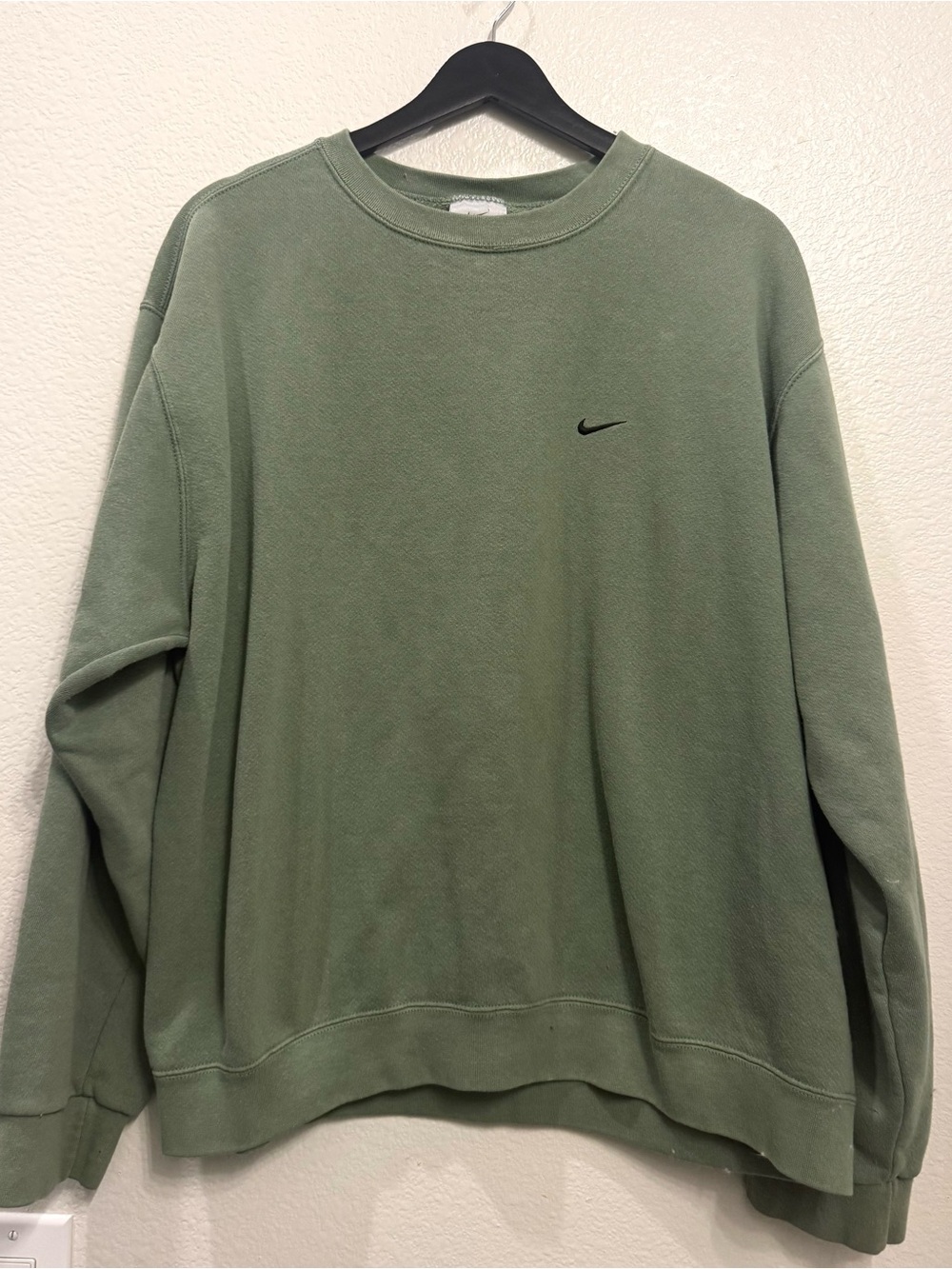 Vintage Nike Sage Green Men’s Pullover Crewneck Sweater L 24x27